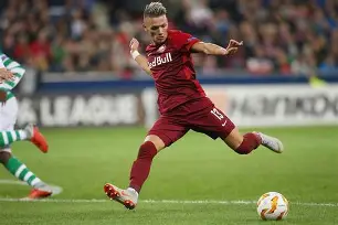 c7c7.app-莱比锡红牛后防稳固，球队全力备战重要比赛的简单介绍