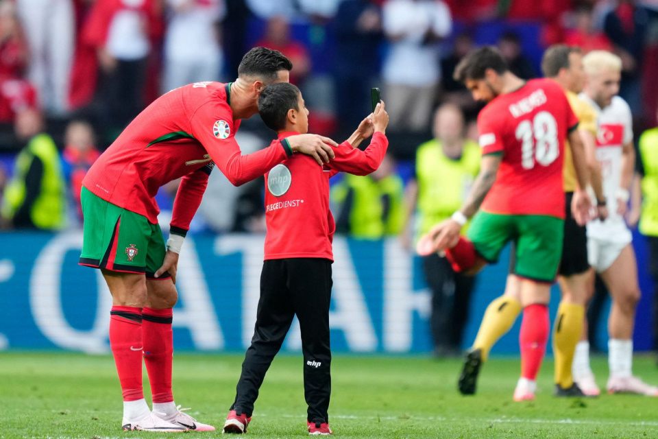 c7c7.app-聚焦瞩目对抗，欧洲足球联赛吸引全球关注的简单介绍