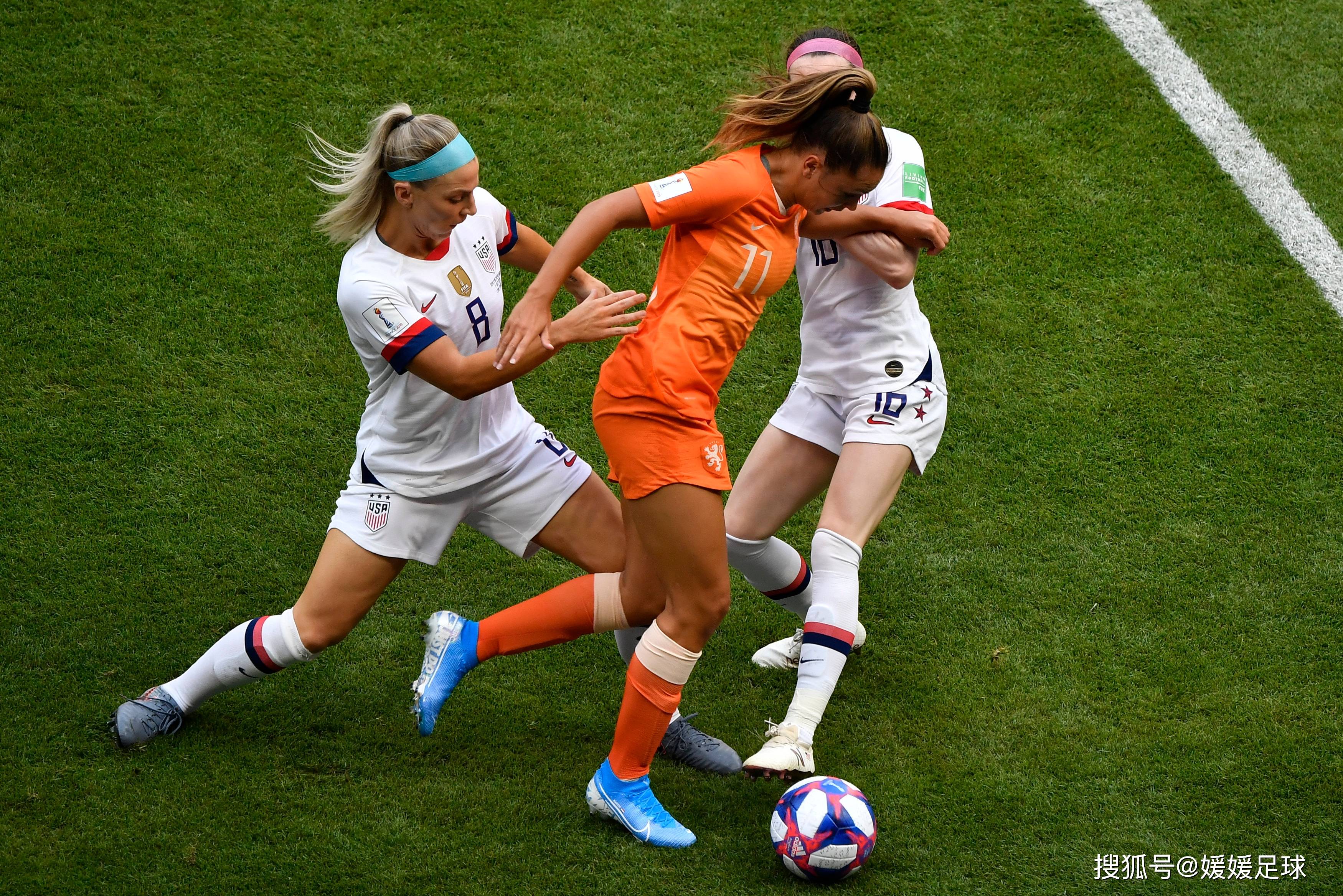 包含世界女足热议闪亮登场，天才集结！的词条