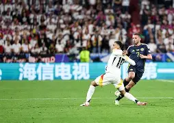 c7娱乐-欧洲豪门球队斗志昂扬迎战亚洲强队视频
